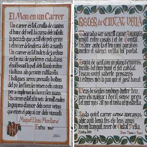 Dues plaques amb el poema Cada casa és un Món, que es troben per Barcelona